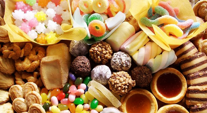 Ăn nhiều đồ ngọt khiến cho tình trạng bệnh ngày một nặng hơn